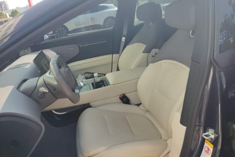 Used Avatr 12 2025 Ultra Extended-Range Edition
