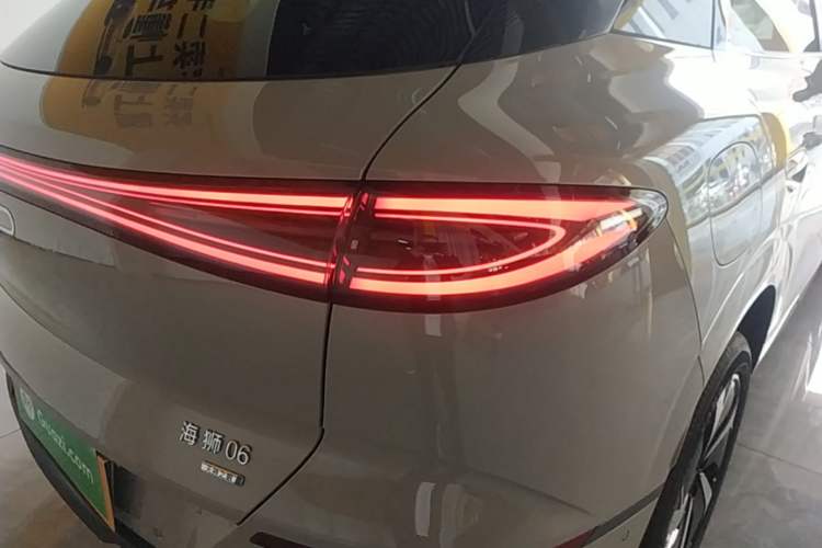 Used BYD Sealion 06 New Energy 2025 Model EV 605 Navigation Pro Edition Right Rear Taillight