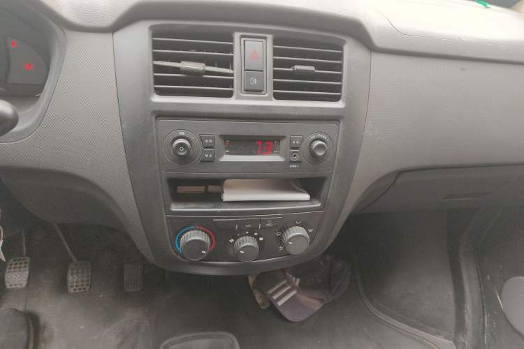 Used Wuling Rongguang S 2021 1.2L Base Model Window-Sealed 5-Seat LSI Car