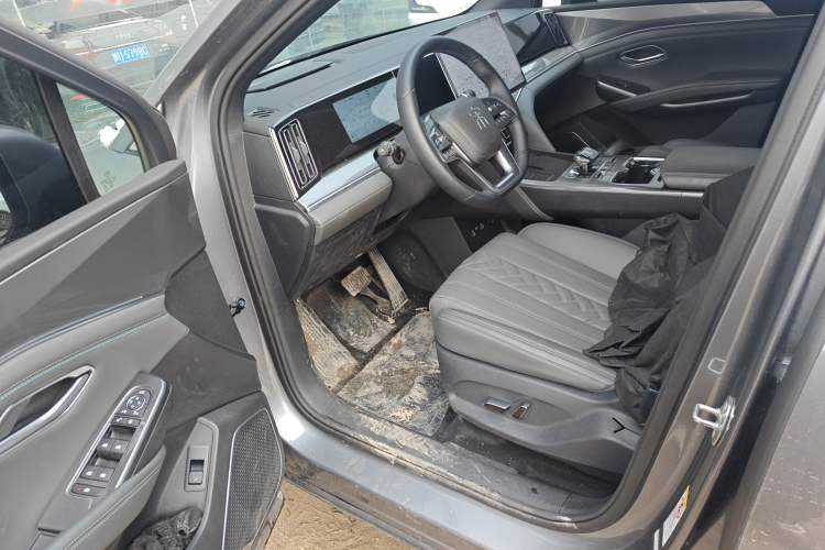 Used BYD Song L DM-i 2025 Intelligent Driving Version 112 km Beyond-Range Type
