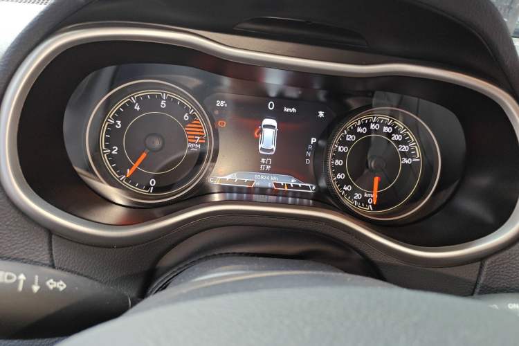 Used Jeep Cherokee 2017 2.4L Leading Smart Edition
