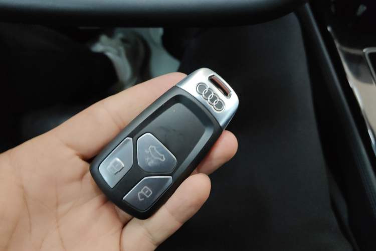 Used Audi A4L 2023 40 TFSI quattro Luxury Dynamic Edition Vehicle Key