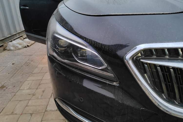 Used Buick LaCrosse 2018 28T Luxury Model