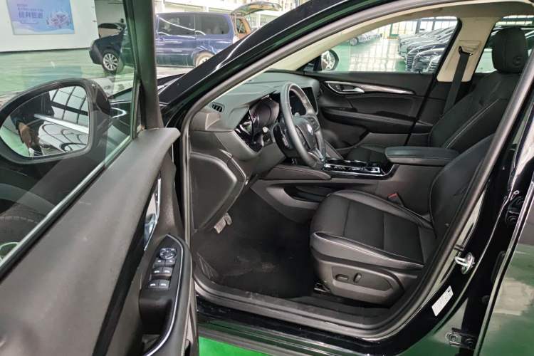 Used Buick Envision 2022 Encore S 552T Two-Wheel-Drive Luxury Model