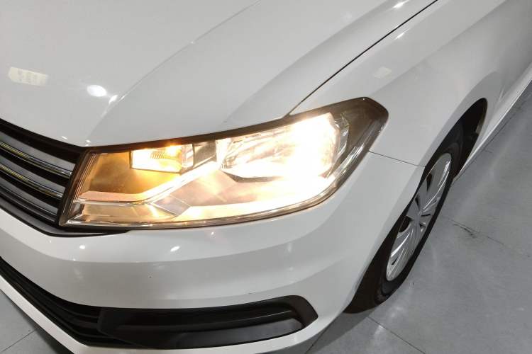 Used Volkswagen Santana 2016 1.4L Manual Fashion Edition Left Front Headlight