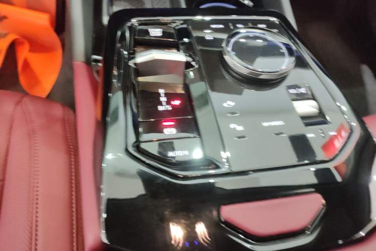 Used BMW 5 Series 2024 530Li Leading Model M Sport Package Gear Lever