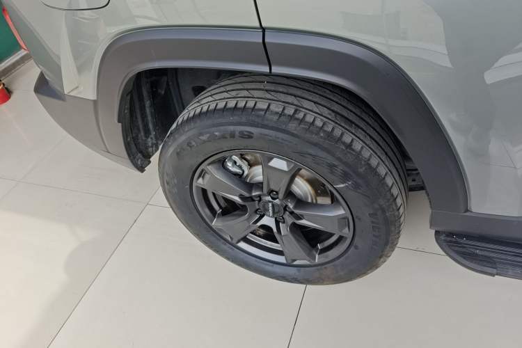 Used Haval Raptor New Energy 2023 Hi4 102 Exploration Edition Right Rear Wheel Hub