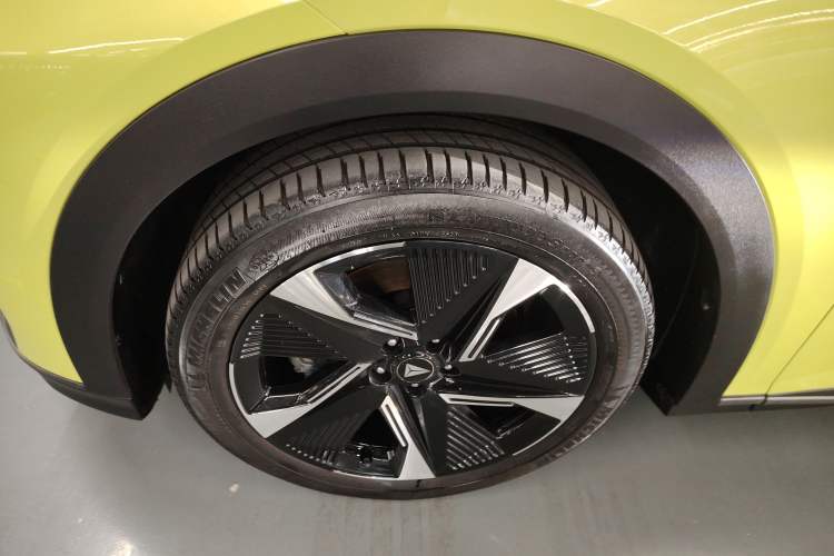 Used Deepal S07 2023 200Max Range-Extended Version
