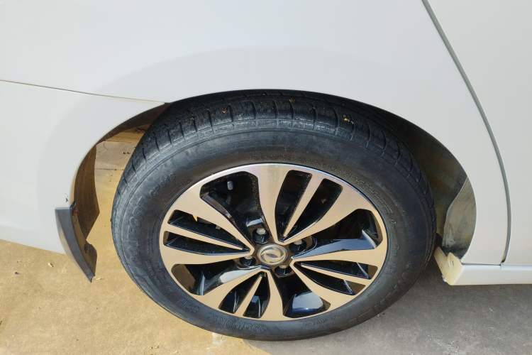 Used Dongfeng Aeolus A60 2016 1.5L Manual Luxury Model
