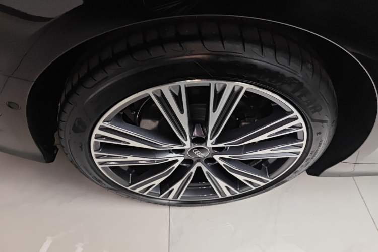 Used Audi A6L 2025 45 TFSI Prestige Dynamic Edition Exterior 5