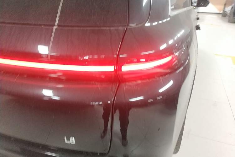 Used Li Auto L8 2025 Ultra Smart Refreshed Edition
