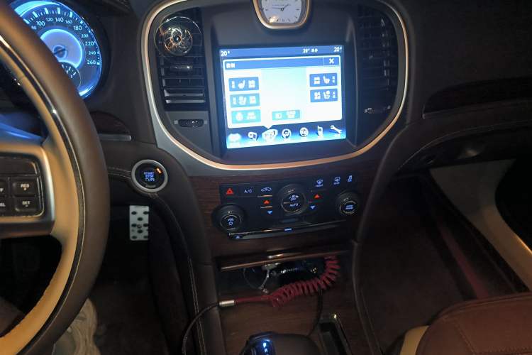 Used Chrysler 300C 2013 3.6L Premium Edition