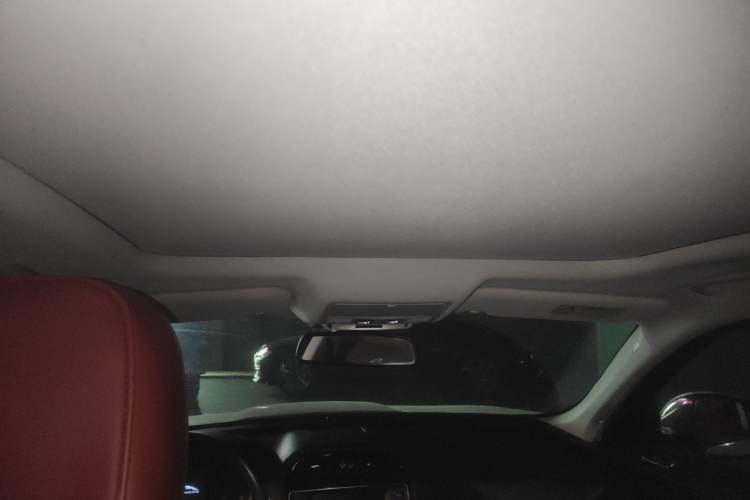 Used Jaguar F-PACE 2018 2.0T Two-Wheel Drive Urban Deluxe Edition