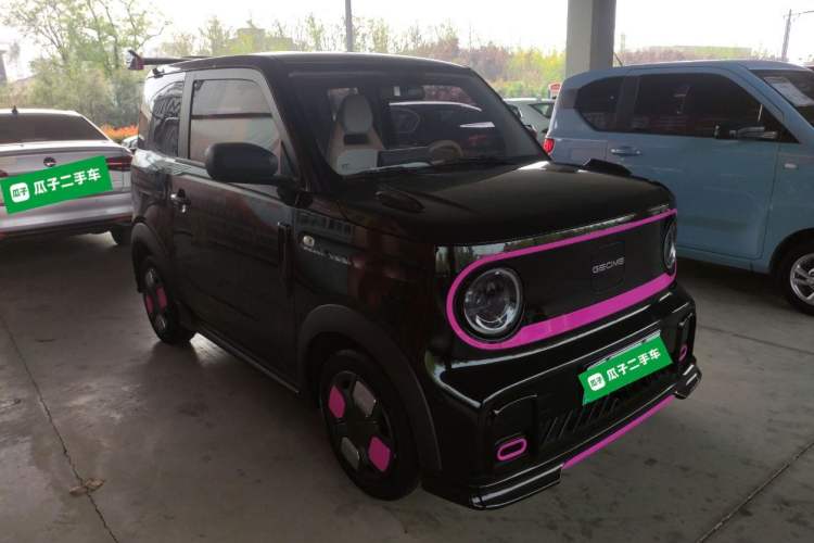 Used Geely Galaxy Panda 2024 200km Panda Kart Front Right 45 Deg