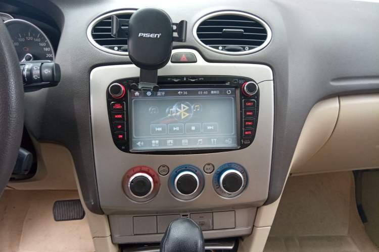 Used Ford Focus 2013 Sedan Classic 1.8L Automatic Base Model
