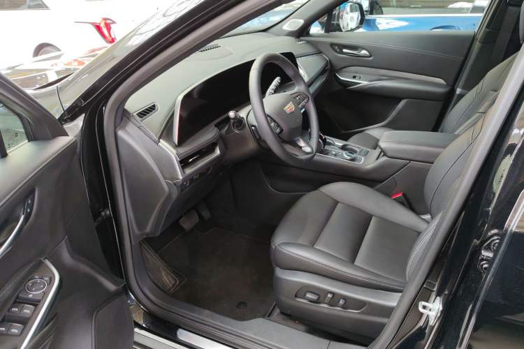 Used Cadillac XT4 2024 Facelift 28T Two-Wheel-Drive Luxury Version Driver Seat
