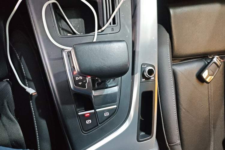 Used Audi A4L 2024 40 TFSI Fashion Dynamic Model