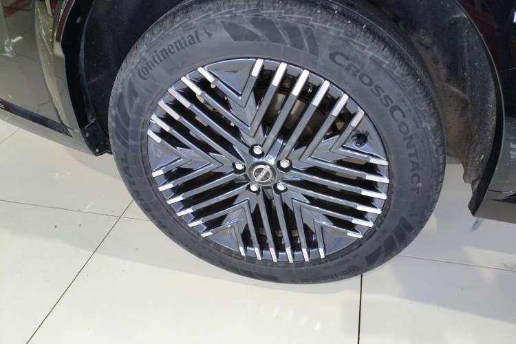 Used Nissan Pathfinder 2024 380 VC-TURBO Four-Wheel Drive Intelligent Driving Version 6 Seats Right Rear Wheel Hub