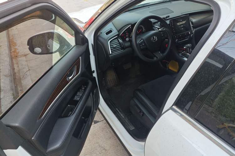 Used Honda Avancier 2017 240TURBO Two-Wheel Drive Elite Edition