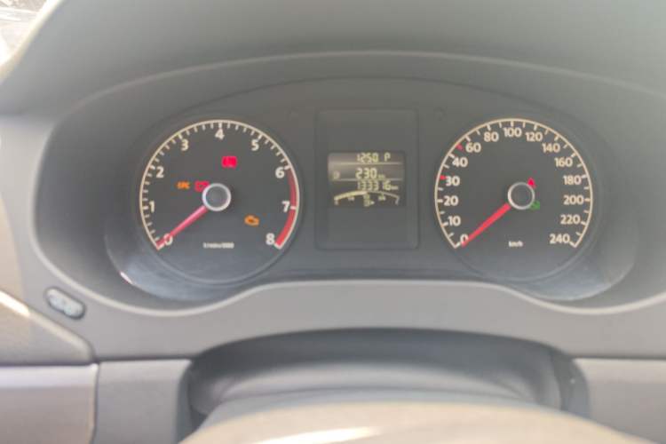 Used Volkswagen Sagitar 2012 1.6L Automatic Fashion Edition