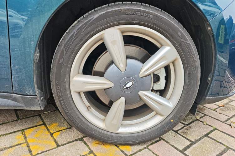 Used ORA Good Cat 2022 Morandi Edition 400km Standard Range Premium Version Lithium Iron Phosphate
