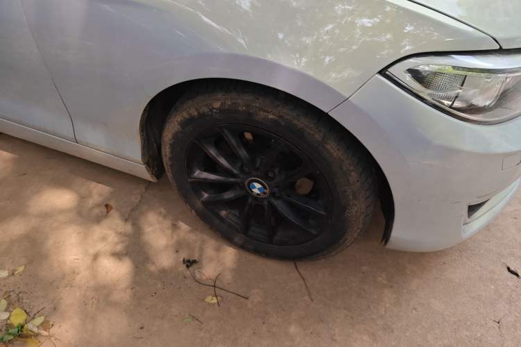 Used BMW 2 Series 2015 218i Convertible Coupe Right Front Wheel Hub