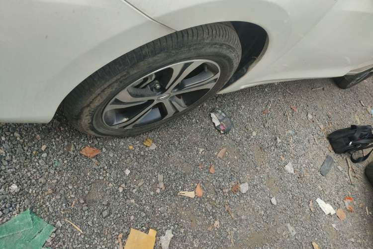 Used Nissan Tiida 2020 1.6L CVT Smart Drive Edition Left Front Wheel Hub