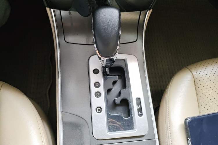 Used Mazda 6 2015 2.0L Automatic Fashion Edition Gear Lever