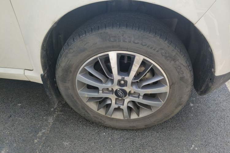 Used JAC Group Refine S2mini 2017 1.3L Sport Edition Right Front Wheel Hub