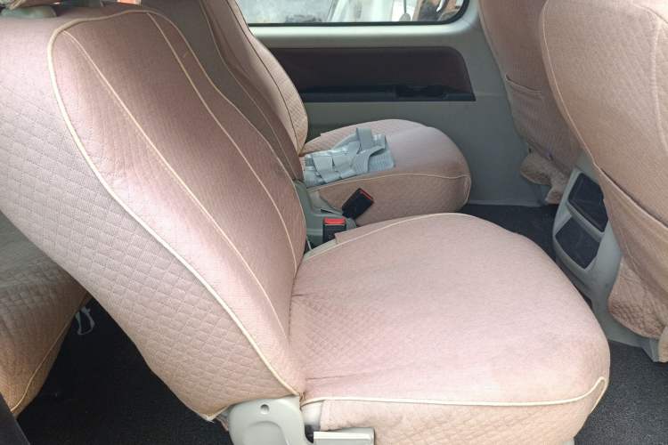 Used FORTHING Lingzhi 2020 M5L 1.6L Comfort Edition 7-Seater Left Rear Seat