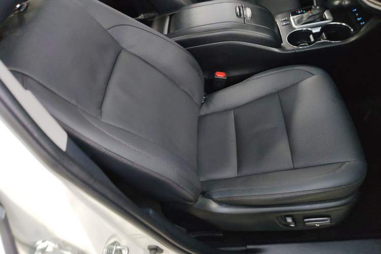 Used Toyota Highlander 2021 2.0T Four-Wheel Drive Prestige Version 7 Seats
