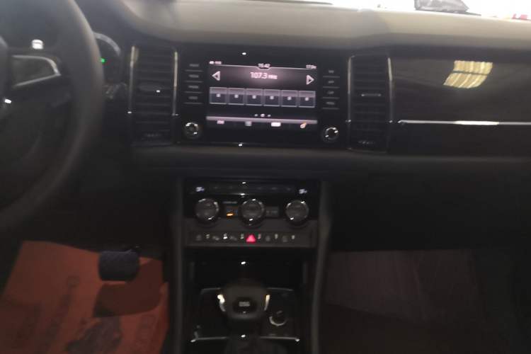 Used Skoda Kodiaq 2017 TSI380 7-Seater Four-Wheel-Drive Flagship Edition Audio And AC Panel