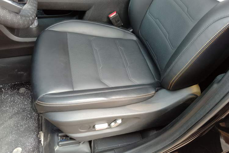 Used BAIC Off-Road BJ30 2024 1.5T Magic Electric Drive Advanced Version Left Front Seat