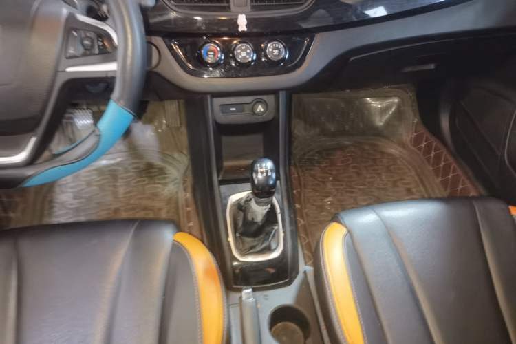 Used Baojun 310 2016 1.2L Manual Luxury Model
