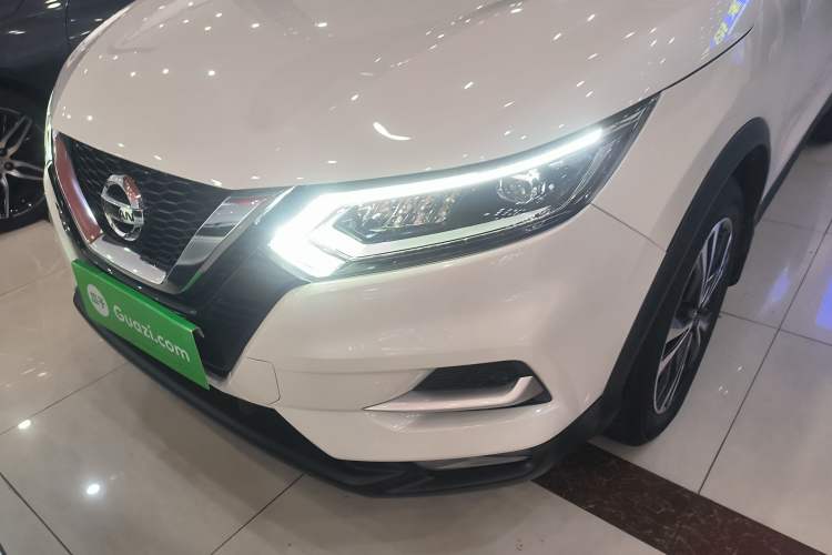 Used Nissan Qashqai 2022 2.0L CVT XV Premier Luxury Edition Left Front Headlight