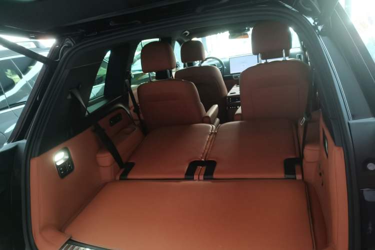 Used Li Auto L8 2025 Max Smart Refresh Edition
