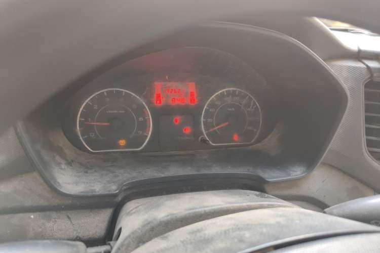 Used Wuling Hongguang V 2019 1.5L Standard Version China VI LAR
