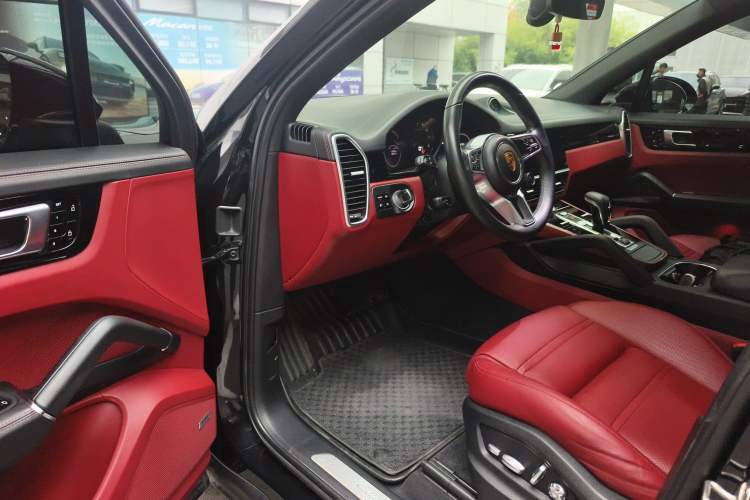 Used Porsche Cayenne E-Hybrid 2021 Cayenne E-Hybrid 2.0T