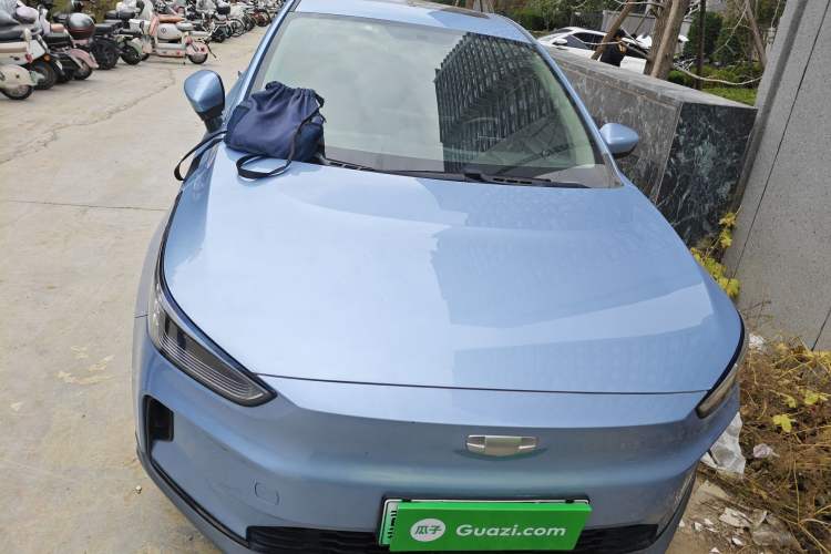 Used Geometry C 2020 Premium Range Edition 400 KM C+ Pro