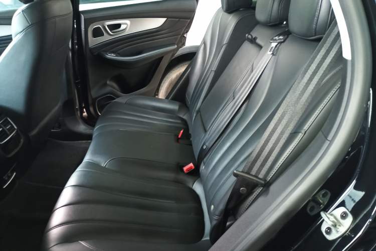 Used Roewe RX5 MAX 2021 Supreme Series 400TGI Automatic Luxury Cabin Edition