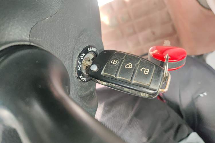 Used JAC Refine M3 2019 PLUS Maker Edition 1.8L Luxury Model Vehicle Key