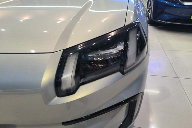 Used AION V 2024 Aion Tyrannosaurus 520 Intelligent Premium Edition