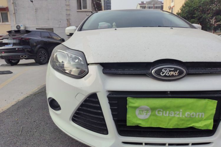 Used Ford Focus 2012 Hatchback 2.0L Automatic Luxury Sport Model