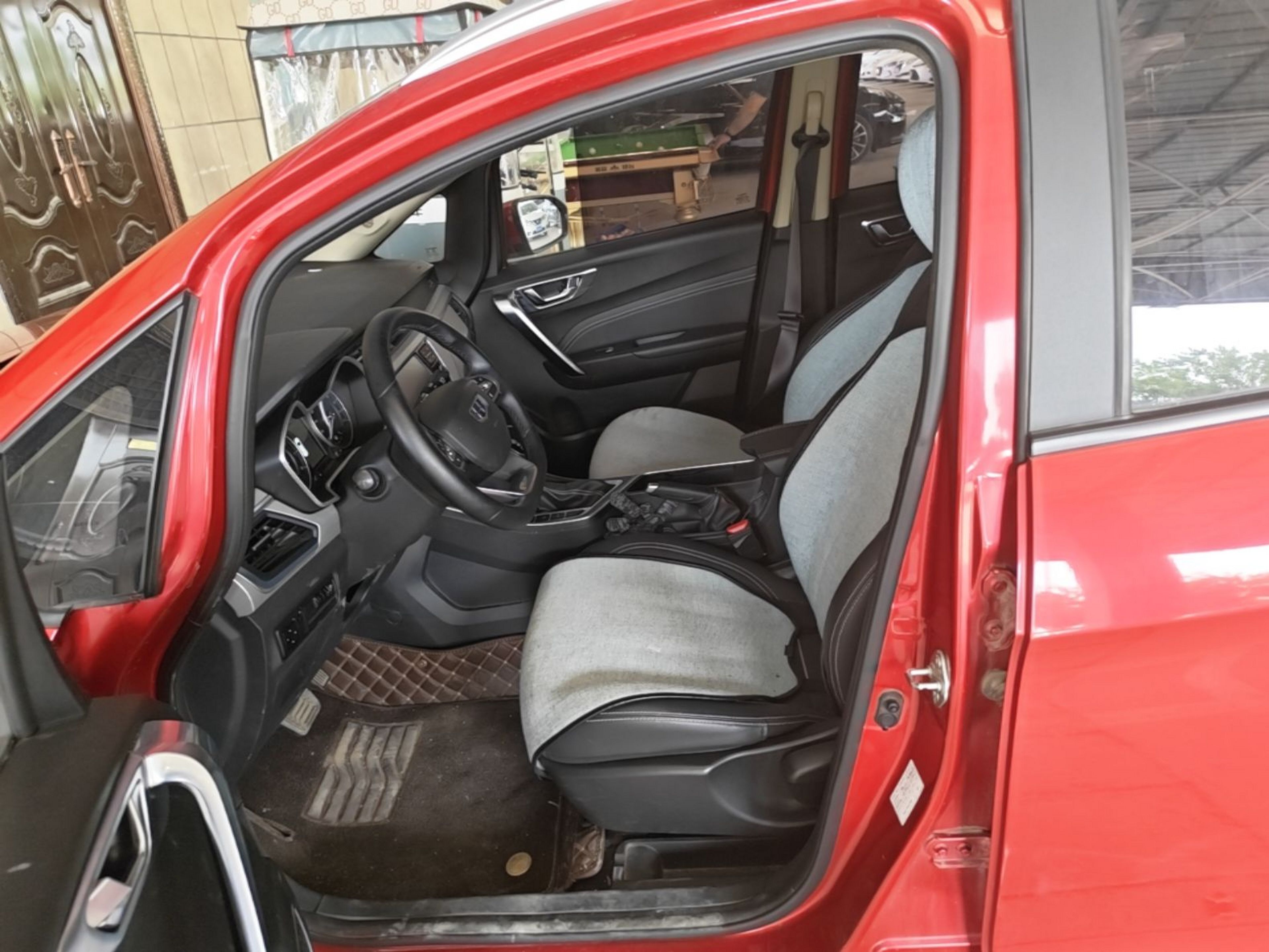 Interior delantero