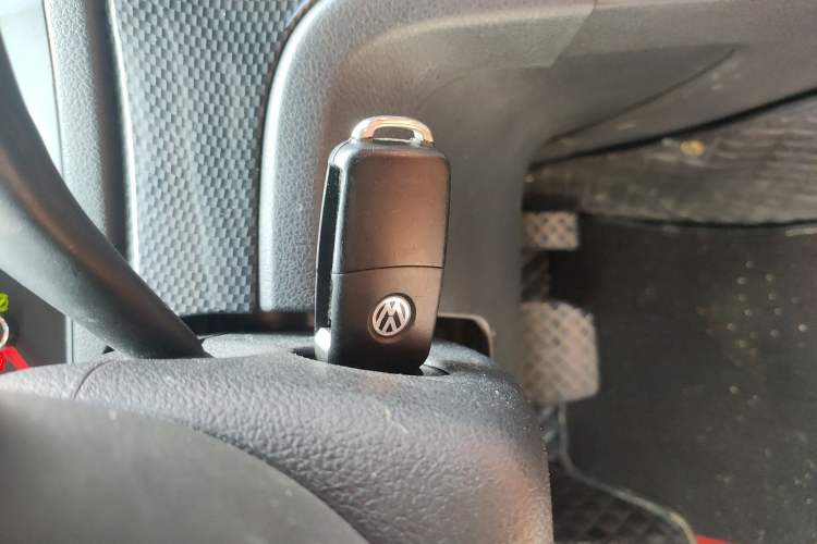 Used Volkswagen Lavida 2013 Revised Classic 1.6L Automatic Fashion Edition Vehicle Key