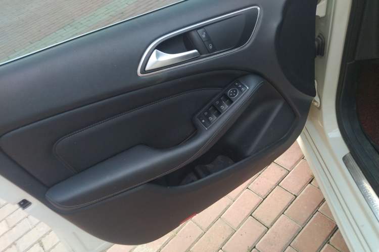 Used Mercedes-Benz B-Class 2017 B 200 Sport Edition
