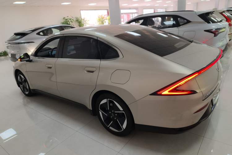 Used Wuling Xingguang 2024 Co-Creation Edition 510 Advanced Model