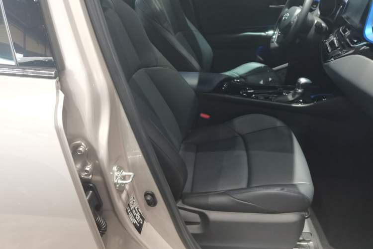 Used Toyota C-HR 2021 2.0L Luxury Edition