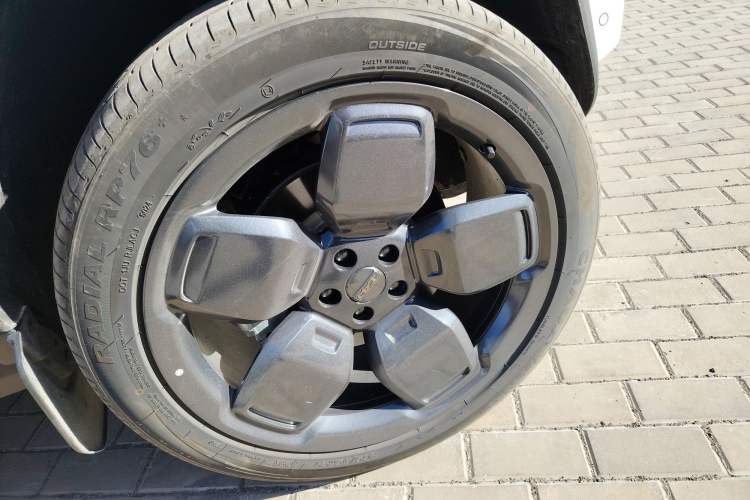 Used iCAR V23 2025 501 Four-Wheel Drive Intelligent Driving Version