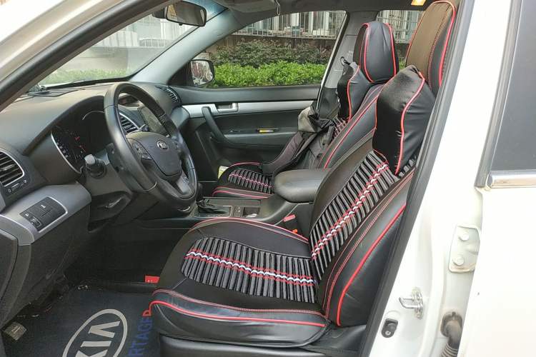 Used Kia Sorento 2013 2.4L 7-seat Gasoline Comfort Edition
